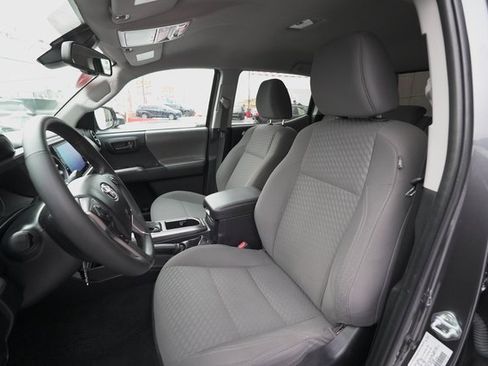 Certified 2022 Toyota Tacoma SR5 image 14