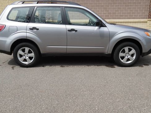 Used 2011 Subaru Forester 2.5X AWD/4WD image 4