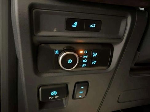 Used 2024 Ford Expedition Max Limited image 32