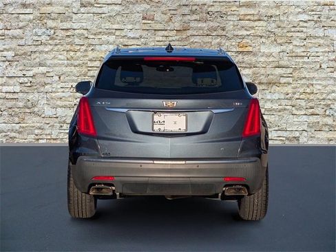 Used 2019 Cadillac XT5 FWD image 6