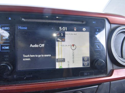 Used 2017 Toyota Tacoma TRD Sport w/ Tow Package image 2