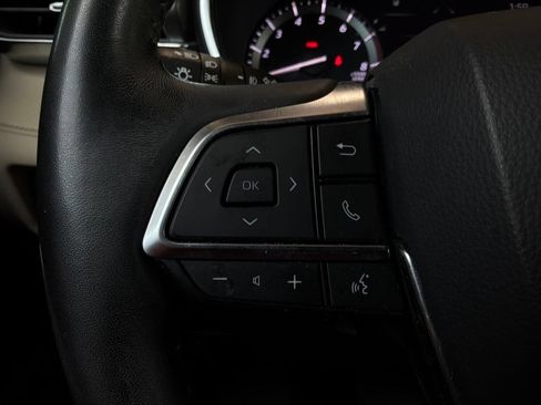 Used 2020 Toyota Highlander Limited FWD image 47