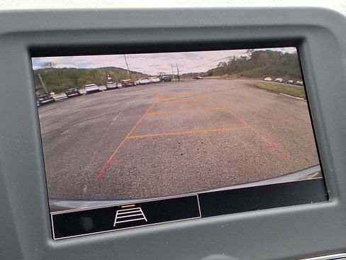 Used 2023 Chevrolet Equinox LT AWD/4WD image 18