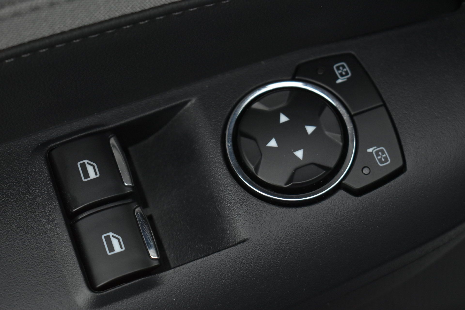 Used 2024 Ford Mustang GT RWD image 11