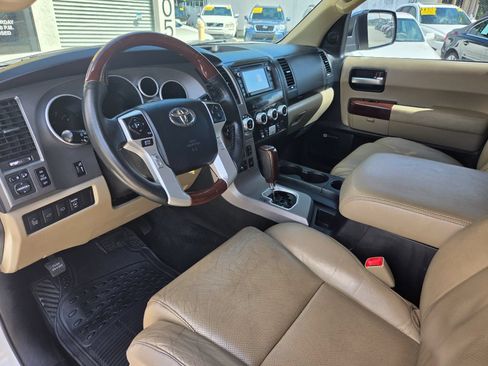 Used 2016 Toyota Sequoia Platinum RWD image 20