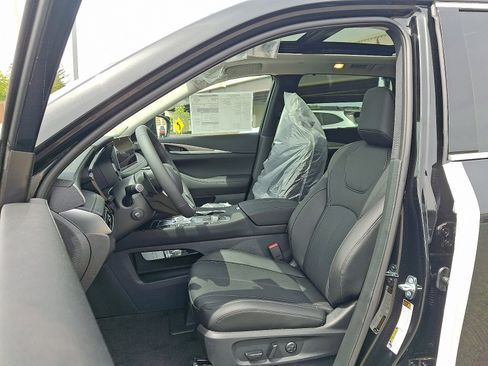 New 2026 INFINITI QX60 Luxe w/ Cargo Package AWD/4WD image 6