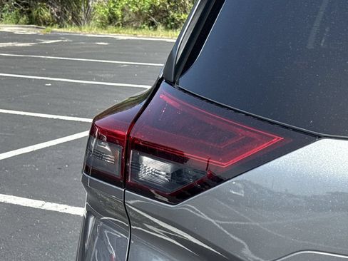 Certified 2023 Nissan Rogue S AWD/4WD image 18