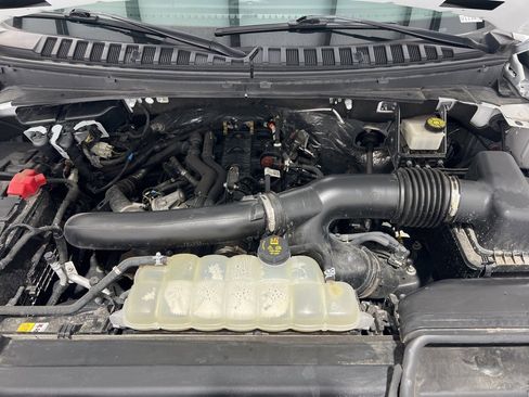 Used 2024 Ford Expedition Max XLT image 27