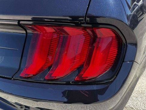 Used 2021 Ford Mustang Coupe RWD image 13