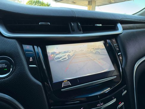 Used 2018 Cadillac XTS Luxury image 37