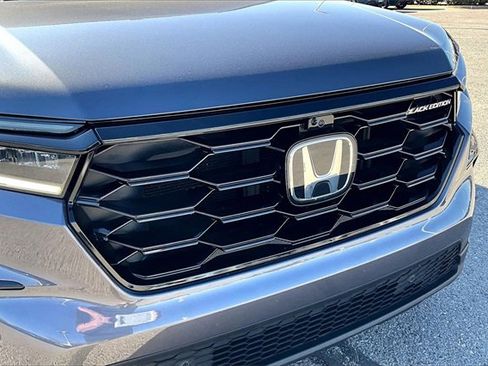 Used 2025 Honda Pilot Black Edition image 25