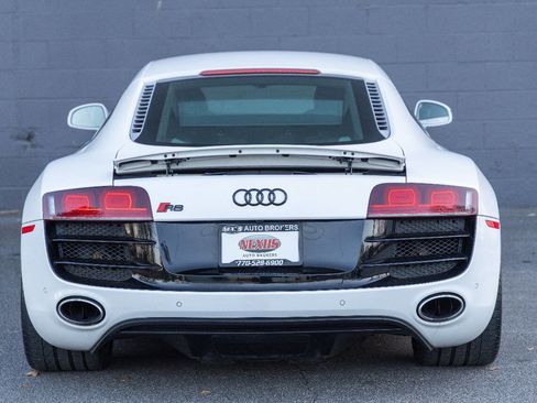 Used 2012 Audi R8 V10 image 6