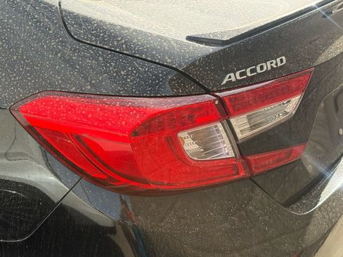 Used 2021 Honda Accord Sport image 10