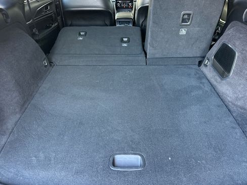 Used 2022 Jeep Grand Cherokee Overland w/ Advanced Protech Group III image 17