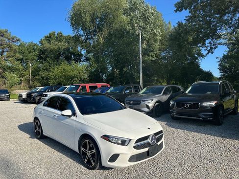 Used 2019 Mercedes-Benz A 220 4MATIC image 3