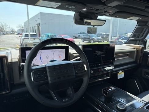 Used 2024 GMC Hummer EV 3X w/ Extreme Off-Road Package image 10