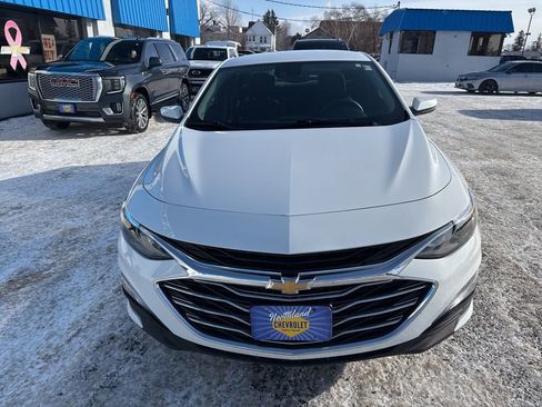 Used 2024 Chevrolet Malibu LT image 3