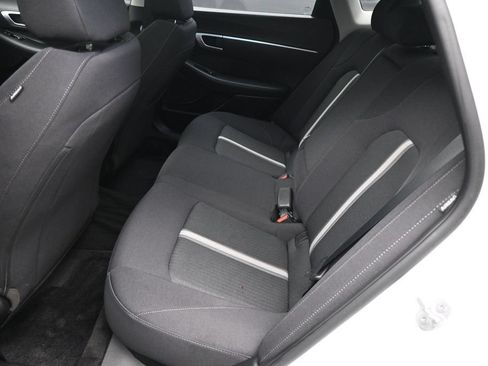 Used 2025 Hyundai Sonata SEL FWD image 10
