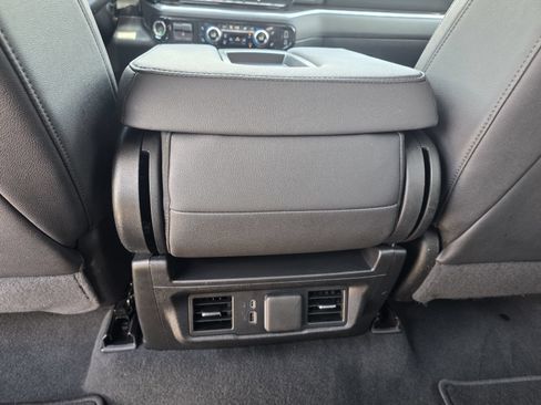 Used 2026 GMC Sierra 1500 SLT RWD image 19