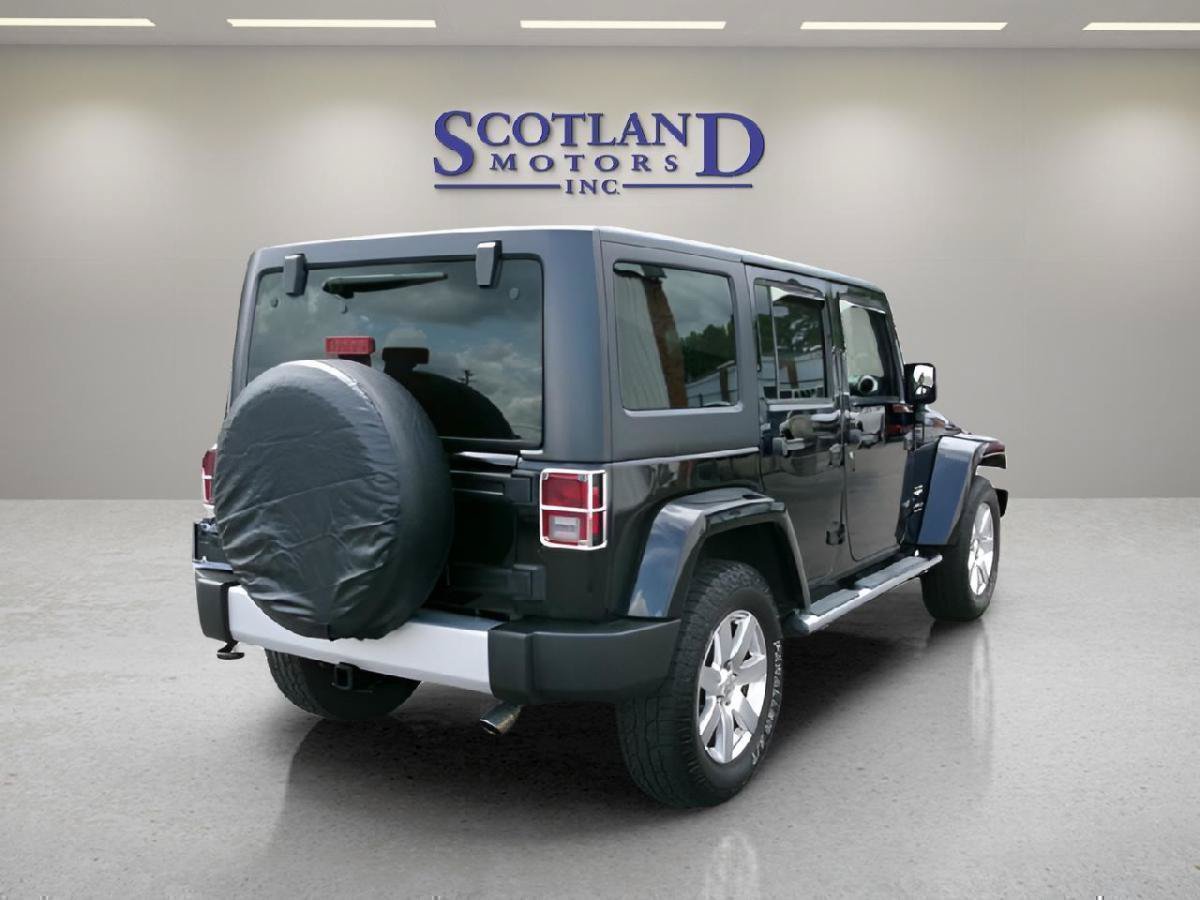 Used 2015 Jeep Wrangler Unlimited Sahara w/ Dual Top Group AWD/4WD image 6