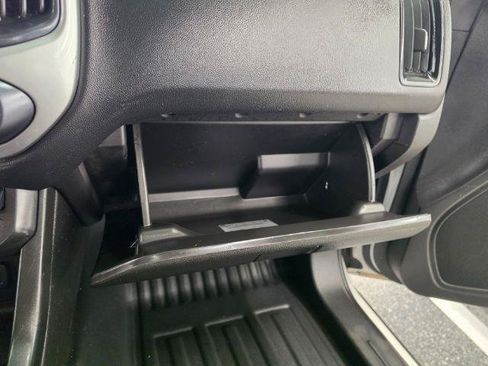 Used 2022 Chevrolet Colorado LT w/ Fleet Safety Package RWD image 24