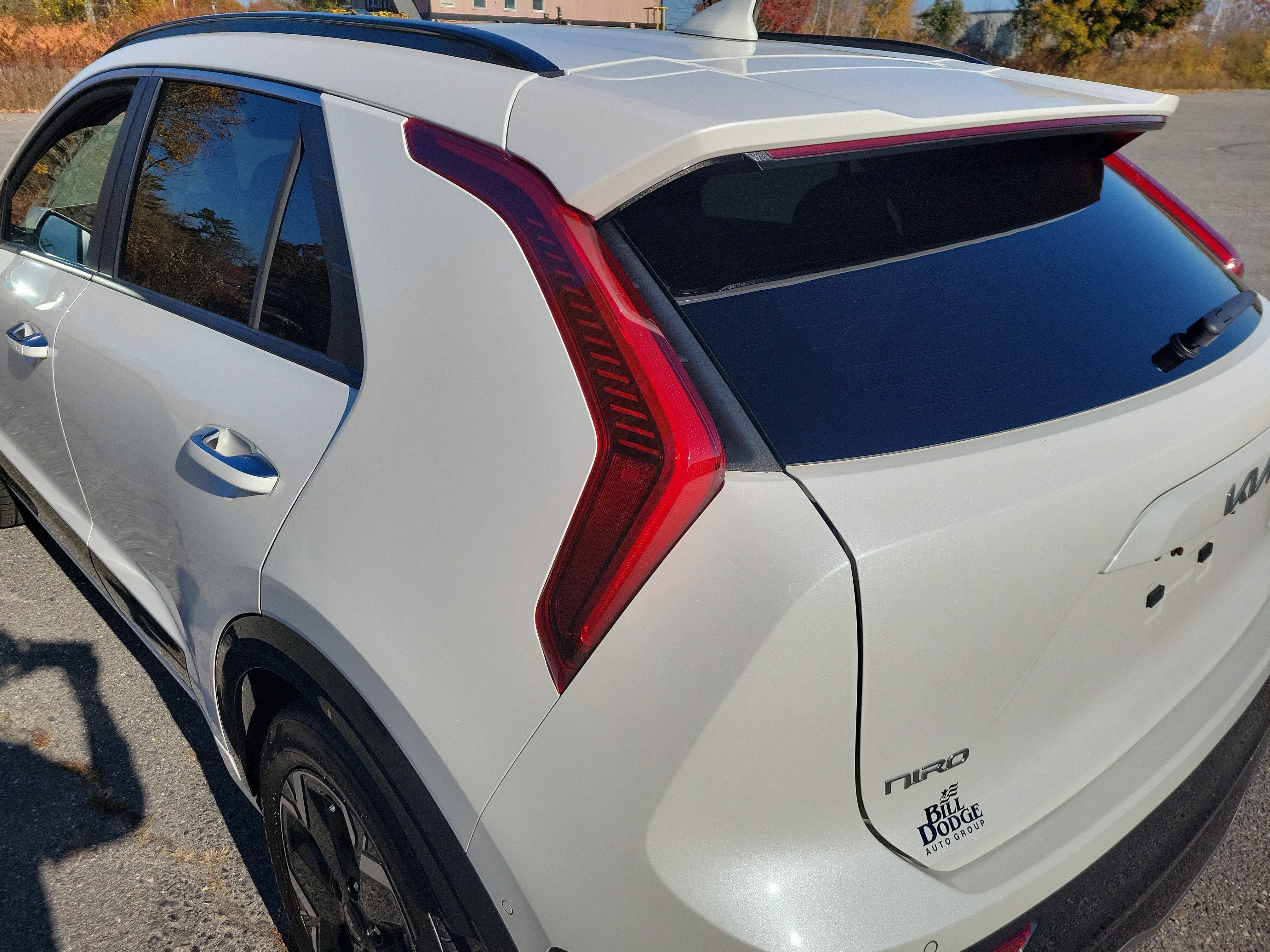 Used 2023 Kia Niro Wave w/ Wave Preserve Package FWD image 11