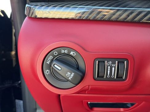 Used 2022 Maserati Quattroporte Trofeo image 15