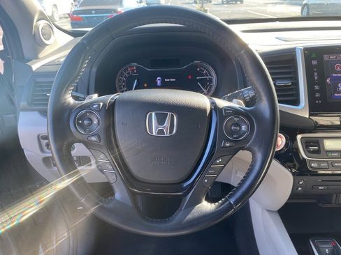 Used 2016 Honda Pilot Elite image 12