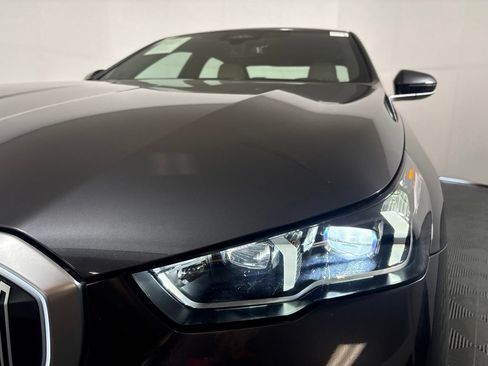 Certified 2026 BMW 530i w/ Premium Package RWD image 9