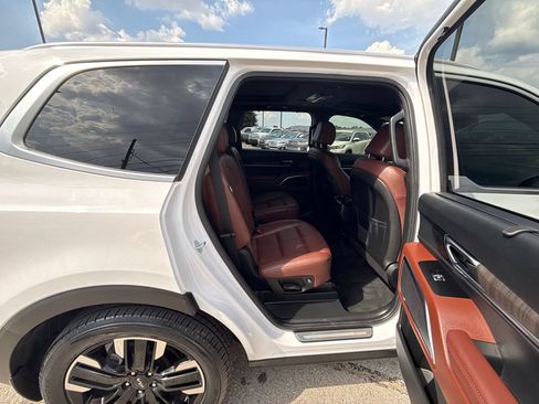 Used 2023 Kia Telluride SX AWD/4WD image 17