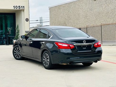 Used 2017 Nissan Altima 2.5 S w/ Power Driver Seat Package FWD image 7