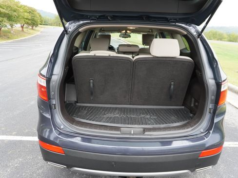 Used 2015 Hyundai Santa Fe GLS image 32