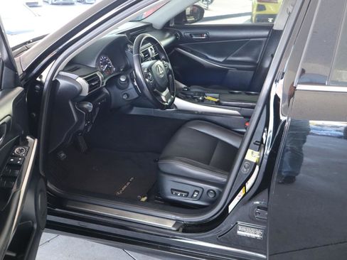 Used 2016 Lexus IS 350 4dr Sdn RWD w/ Navigation System Package image 14