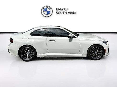 Certified 2025 BMW 230i Coupe w/ Convenience Package image 8