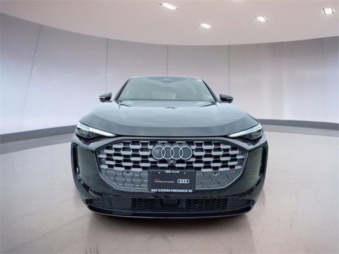 Used 2025 Audi Q5 Premium Plus w/ Premium Plus image 2