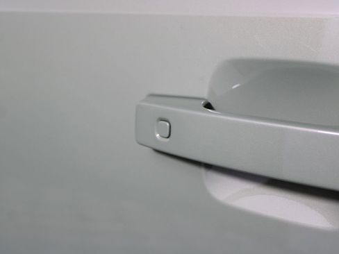 Used 2023 Land Rover Defender 110 75th Limited Edition image 53