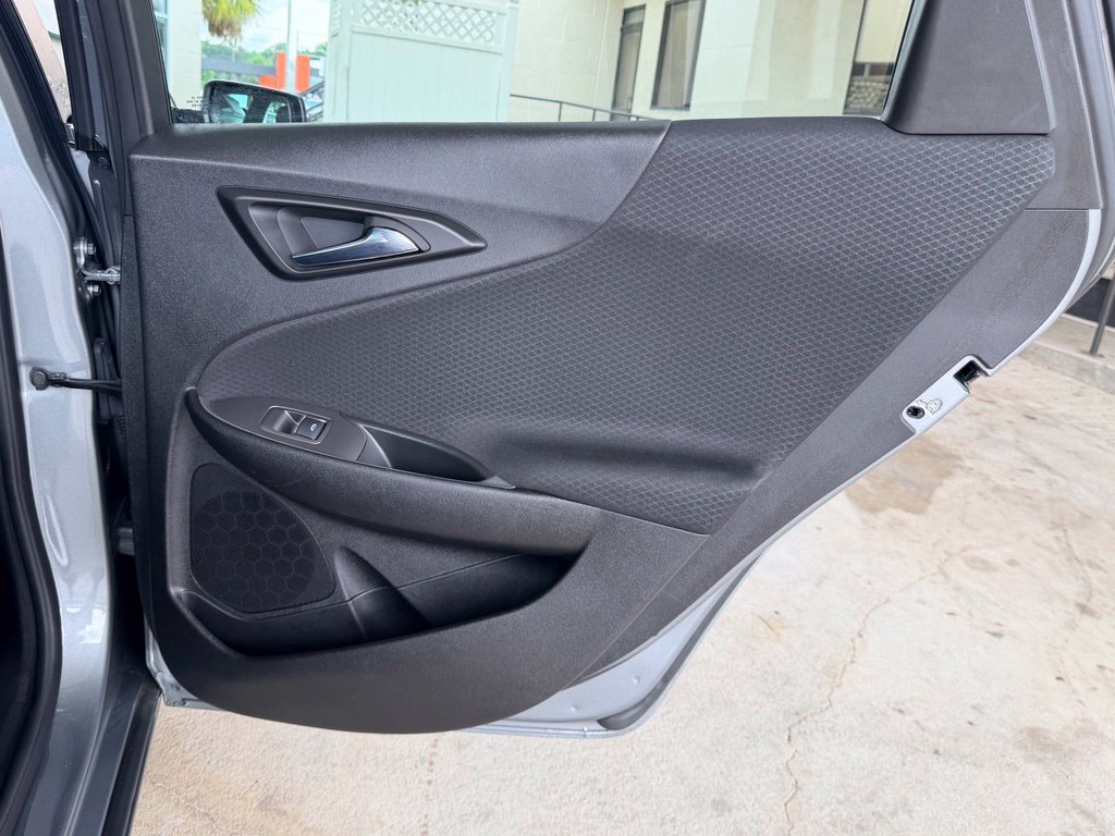 Used 2025 Chevrolet Malibu LS FWD image 31