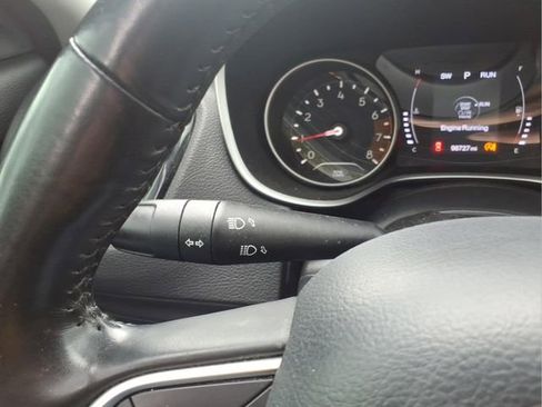Used 2018 Jeep Compass Latitude AWD/4WD image 22