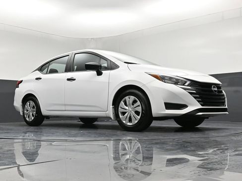 Certified 2025 Nissan Versa S w/ Trunk Package image 28