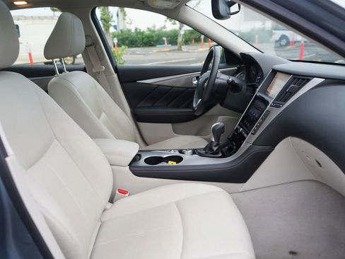 Used 2015 INFINITI Q50 Premium w/ Navigation Package RWD image 17