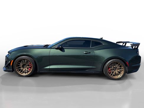 Used 2020 Chevrolet Camaro ZL1 RWD image 2
