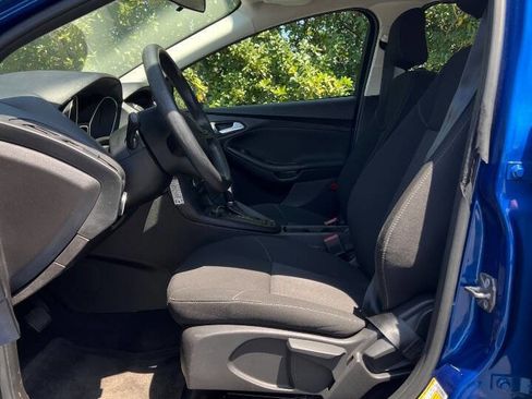 Used 2018 Ford Focus SE FWD image 13