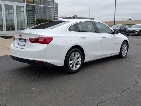 Used 2024 Chevrolet Malibu LT image 4