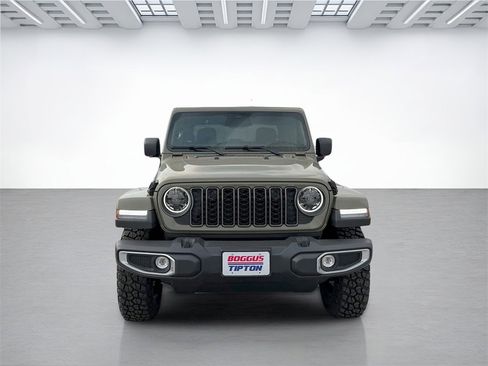 New 2026 Jeep Gladiator Sport image 8