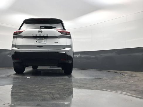 Used 2024 Nissan Rogue S AWD/4WD image 45