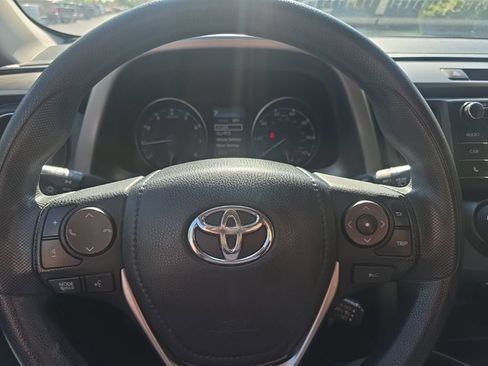 Used 2018 Toyota RAV4 LE w/ All Weather Liner Package FWD image 17