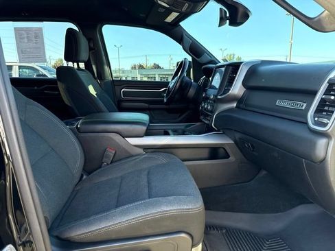 Used 2022 RAM 1500 Big Horn AWD/4WD image 11