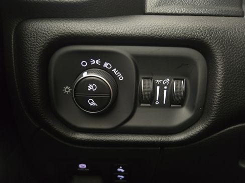 Certified 2025 RAM 1500 Big Horn AWD/4WD image 29
