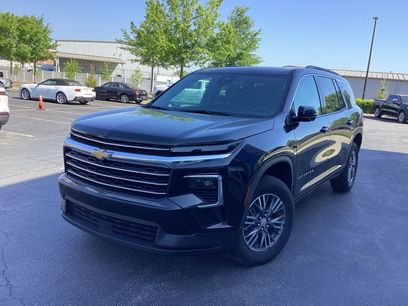 Used 2024 Chevrolet Traverse LT