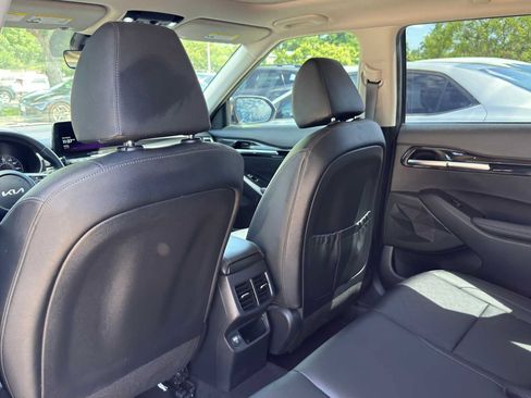 Certified 2023 Kia Seltos EX AWD/4WD image 30
